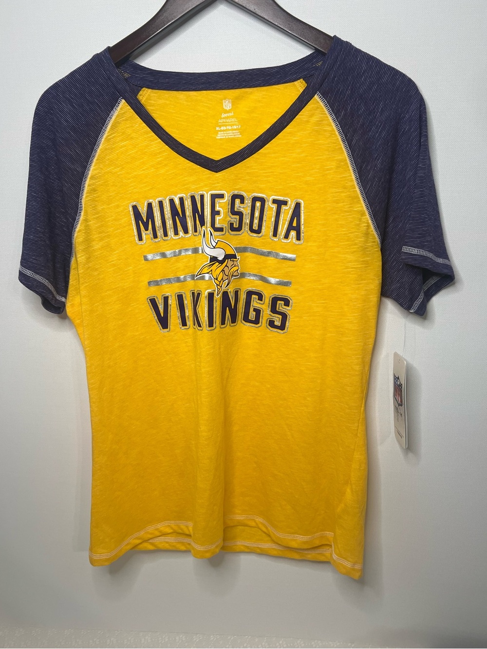 Minnesota Vikings TEEN Raglan NFL Team Y shirt XL - XS